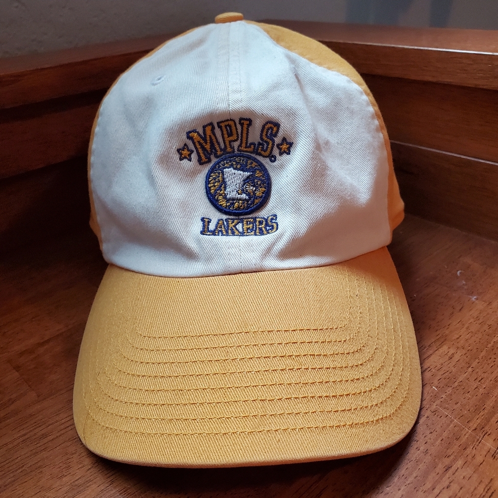 Minneapolis Lakers fitted hat size medium